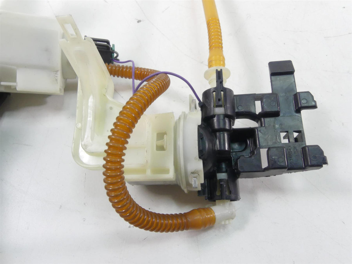 2015 Harley FXDL Dyna Low Rider Fuel Gas Petrol Pump & Sending Unit 75246-04A {{ shop.shopifyCountryName }} - Mototech271