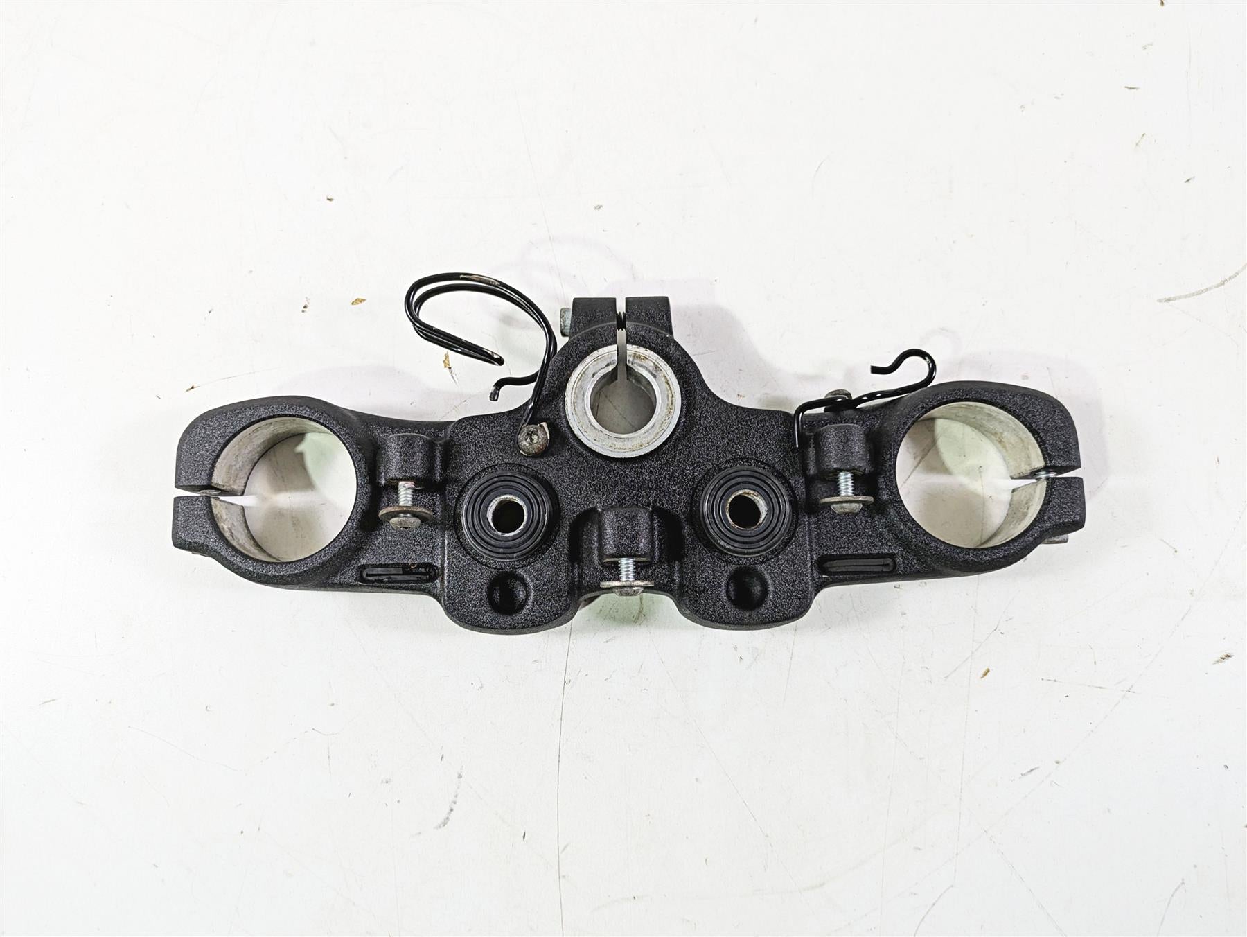2018 Harley Softail FXFBS Fat Bob Upper Triple Tree Steering Clamp 55mm 45900191 {{ shop.shopifyCountryName }} - Mototech271