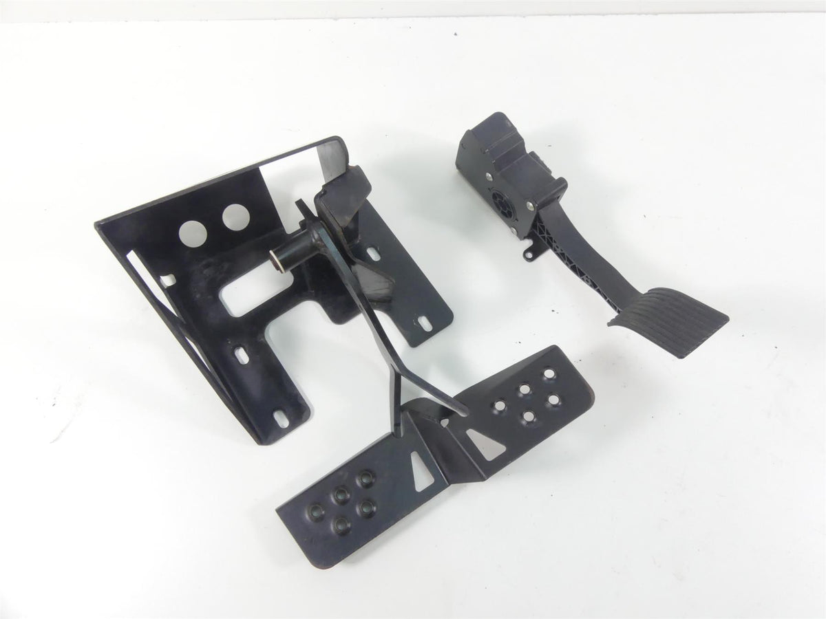 2018 Polaris RZR1000 RS1 Foot Brake & Accelerate Pedal Set 1023075-458 4014042 {{ shop.shopifyCountryName }} - Mototech271