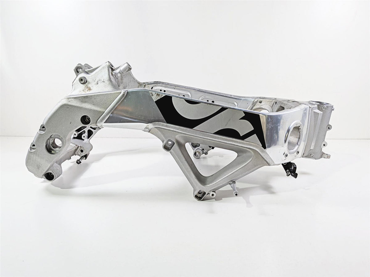 2016 Aprilia RSV 1100 Tuono V4 Factory Straight Main Frame Chassis Texas Salvage Title 858766 {{ shop.shopifyCountryName }} - Mototech271