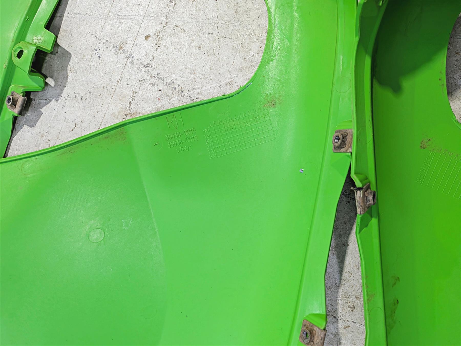 2020 Kawasaki Teryx KRX KRF 1000 Fender Roof Top Hood Grille Plastics 35038-0015-Mototech271