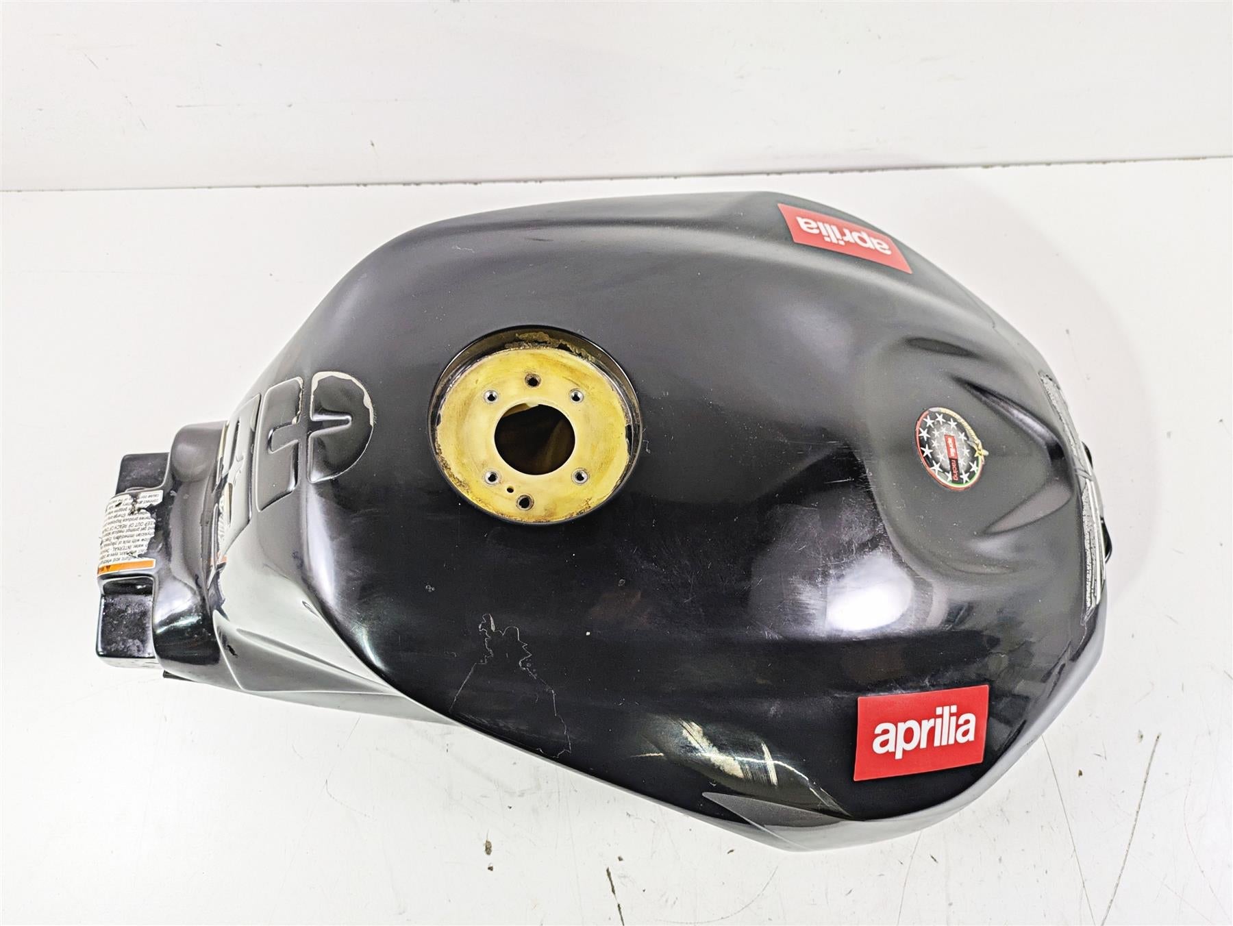 2008 Aprilia RSVR 1000 Factory Fuel Gas Petrol Tank Reservoir -Read AP8184677 {{ shop.shopifyCountryName }} - Mototech271