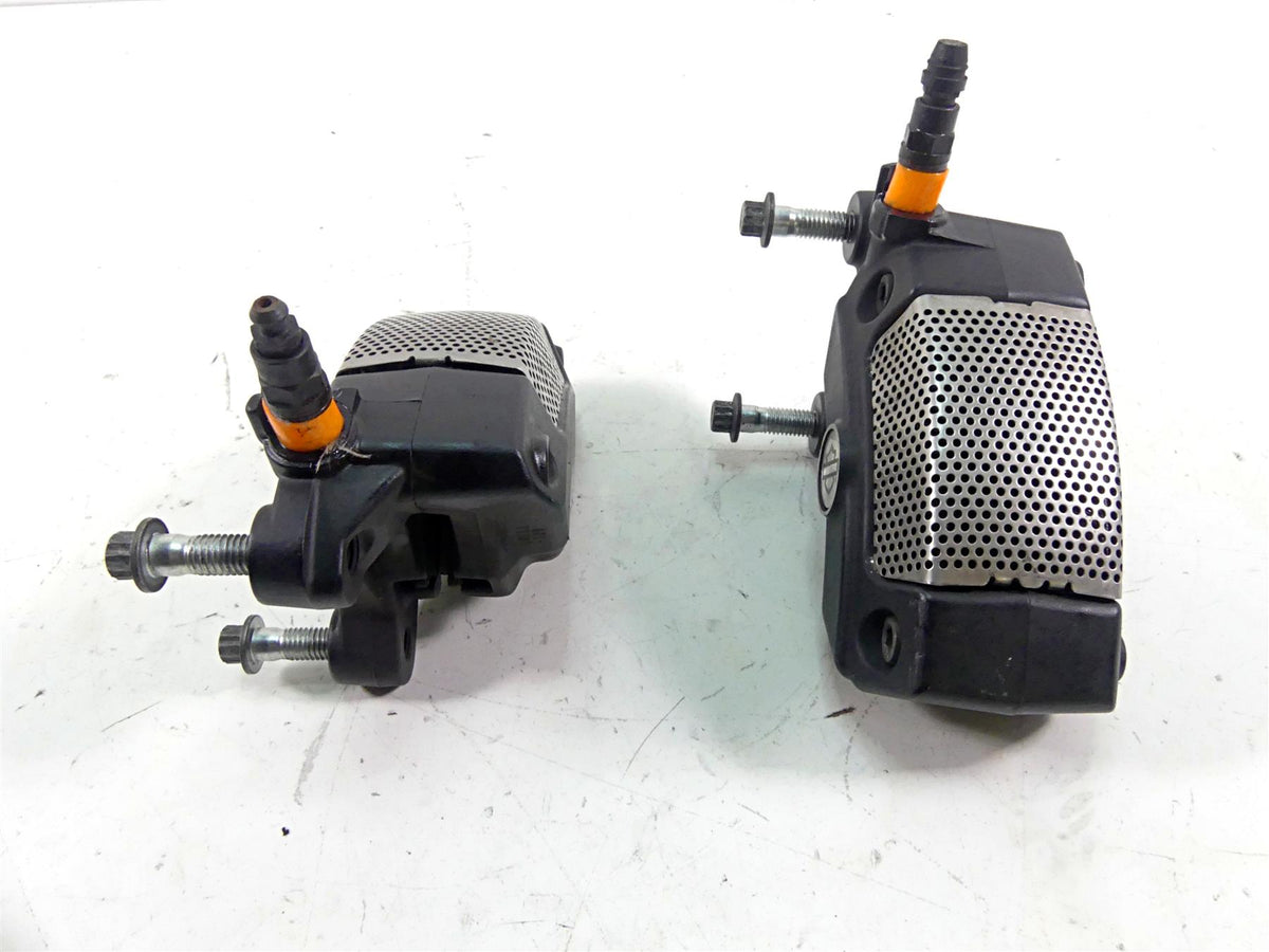 2010 Harley Touring FLHRC Road King Front Brake Caliper Set 43027-08 44023-08 {{ shop.shopifyCountryName }} - Mototech271