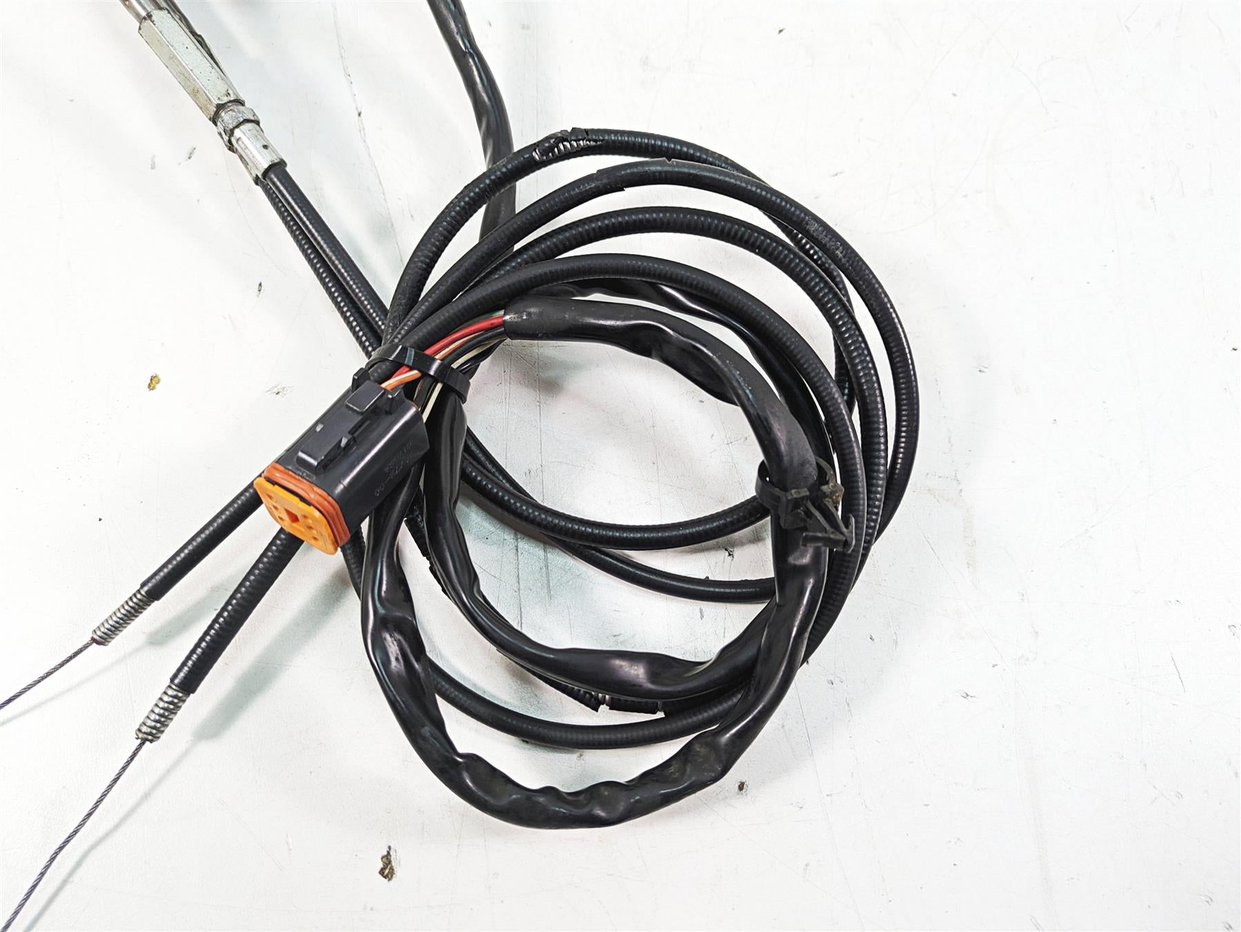 2000 Harley FXSTS Softail Springer Right Hand Control Switch 71684-06A 71621-08 {{ shop.shopifyCountryName }} - Mototech271