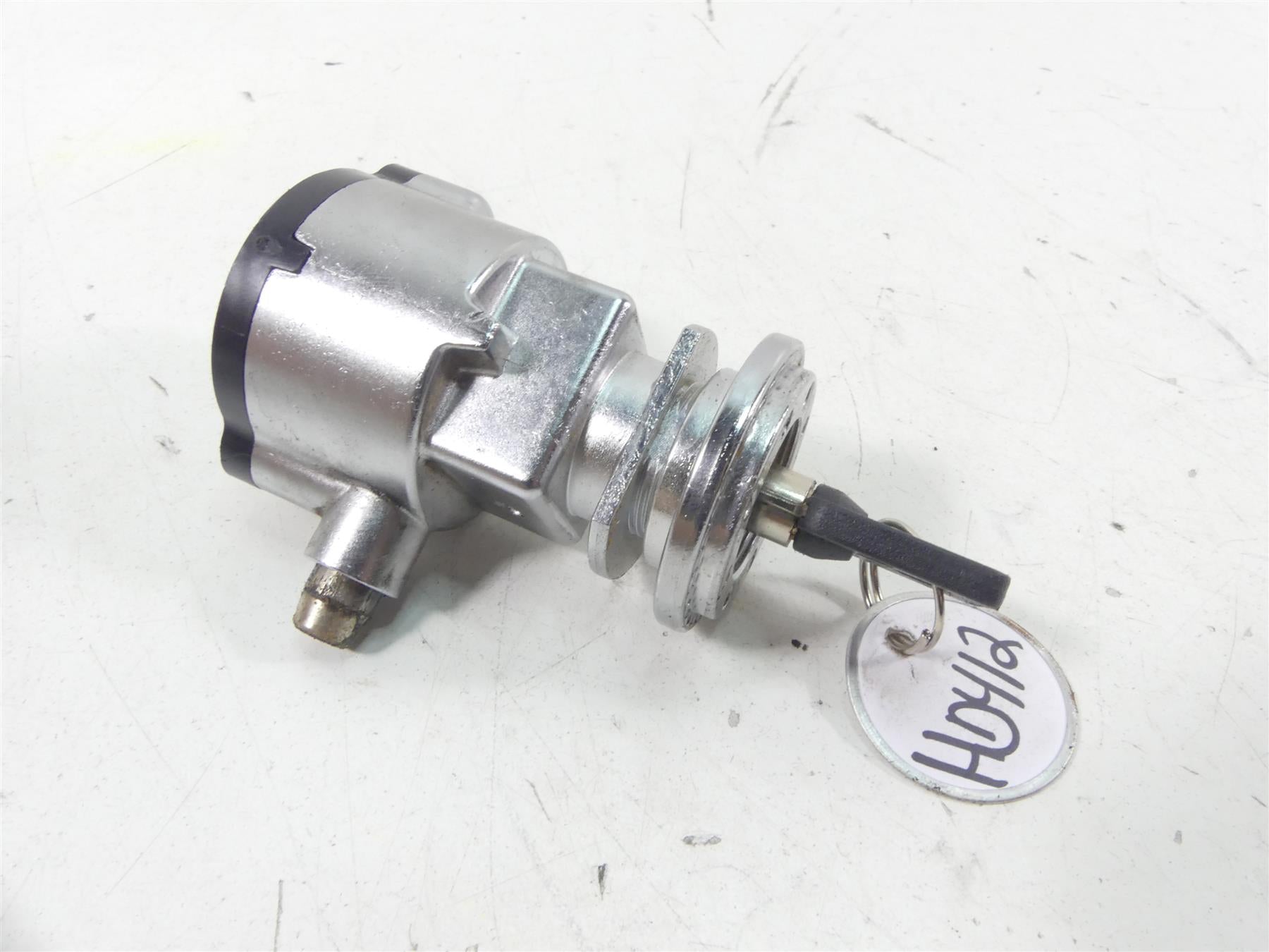 2014 Harley FXDL Dyna Low Rider Steering Fork Lock & Key 71475-06 {{ shop.shopifyCountryName }} - Mototech271
