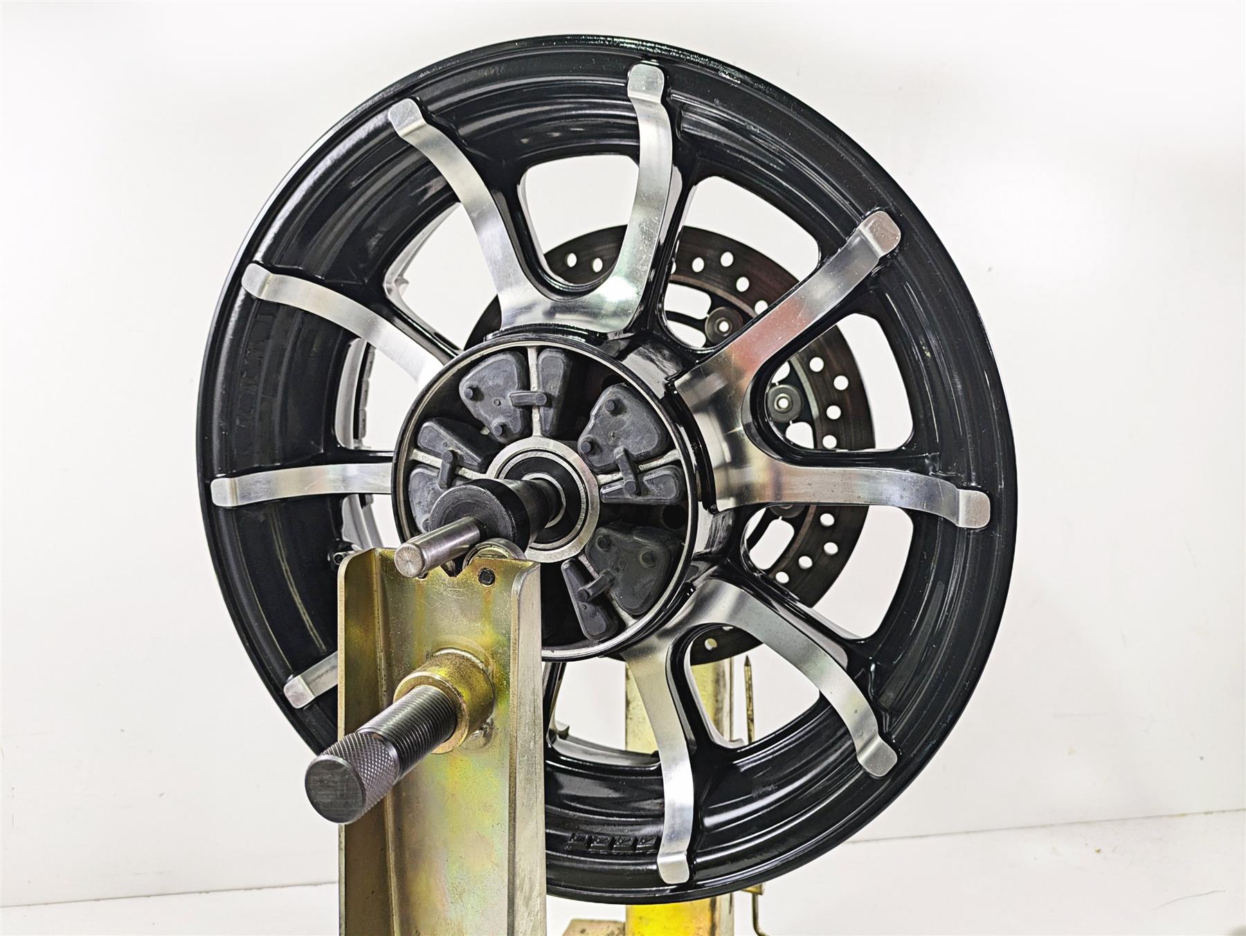 2019 Indian Chieftain Limited Straight Rear Wheel Rim 16x5 1522506 {{ shop.shopifyCountryName }} - Mototech271