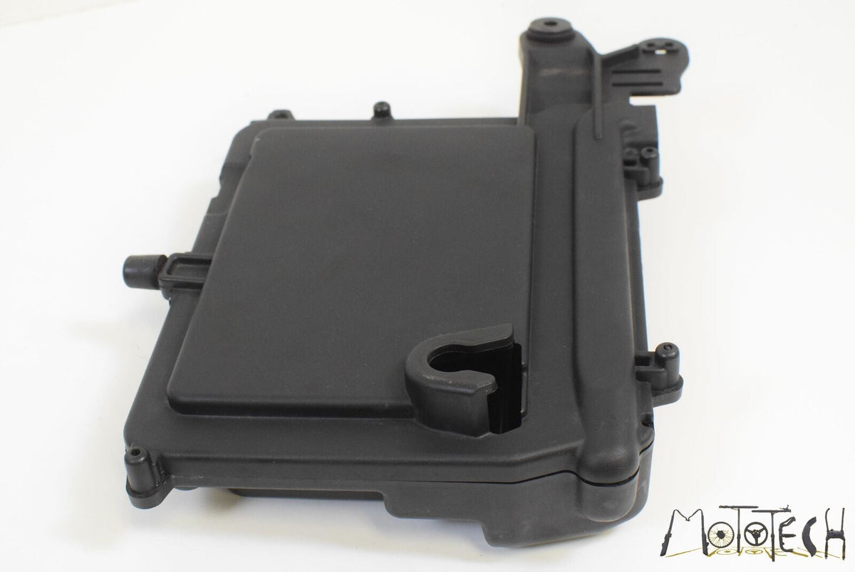 2016 Aprilia CAPONORD 1200 RALLY ECU ECM CDI Case Holder Bracket 2B000149 {{ shop.shopifyCountryName }} - Mototech271
