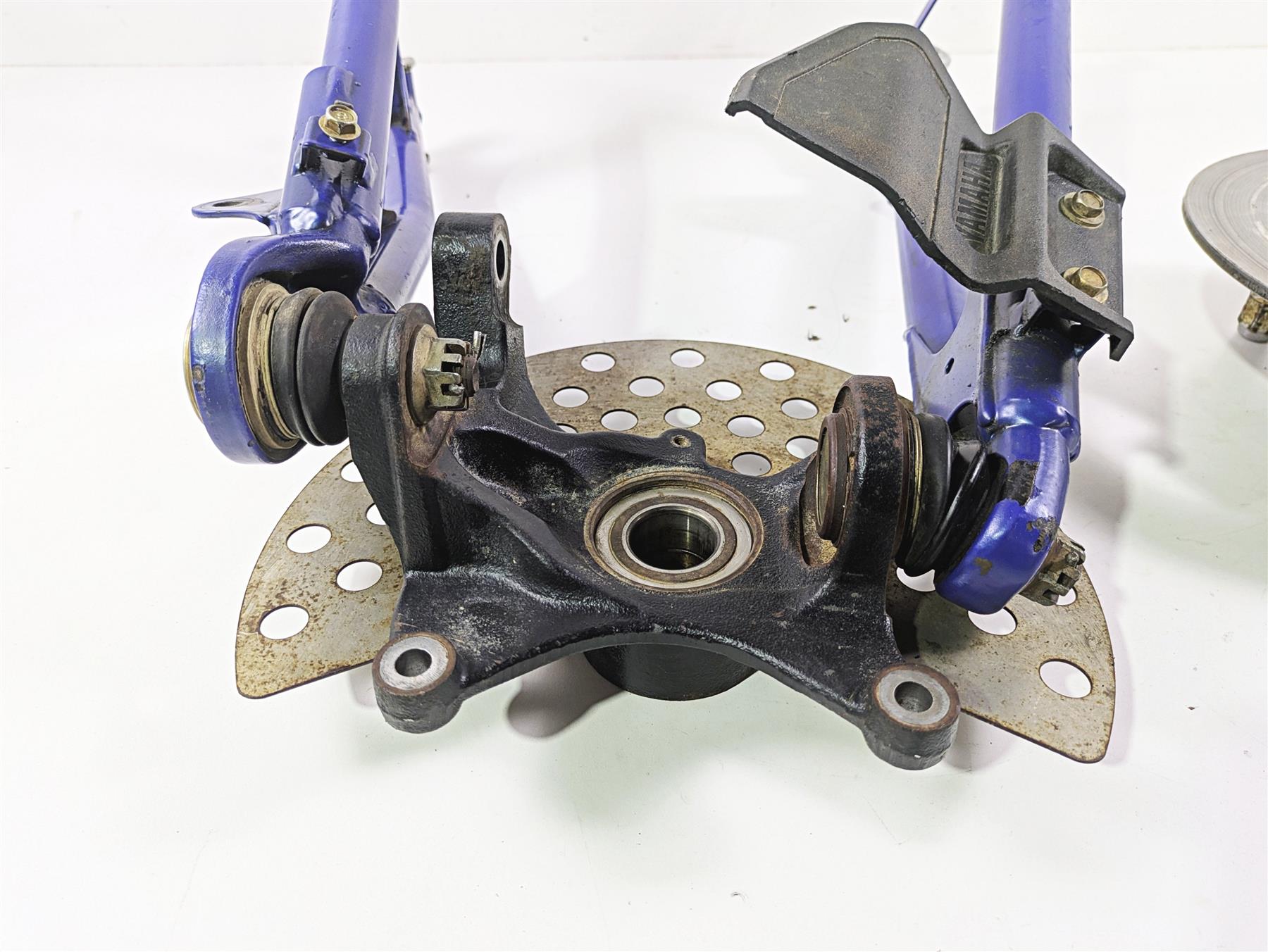 2020 Yamaha YXZ1000 R SS XTR Front Right Knee Assembly 2HC-F3506-00-00 {{ shop.shopifyCountryName }} - Mototech271