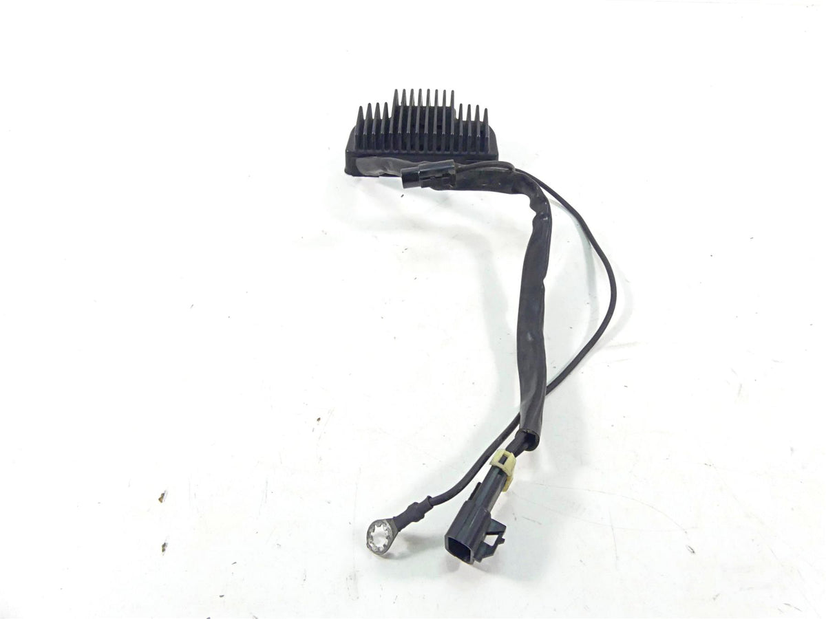 2005 Harley VRSCSE CVO V-Rod Rectifier Voltage Regulator 74440-01 {{ shop.shopifyCountryName }} - Mototech271