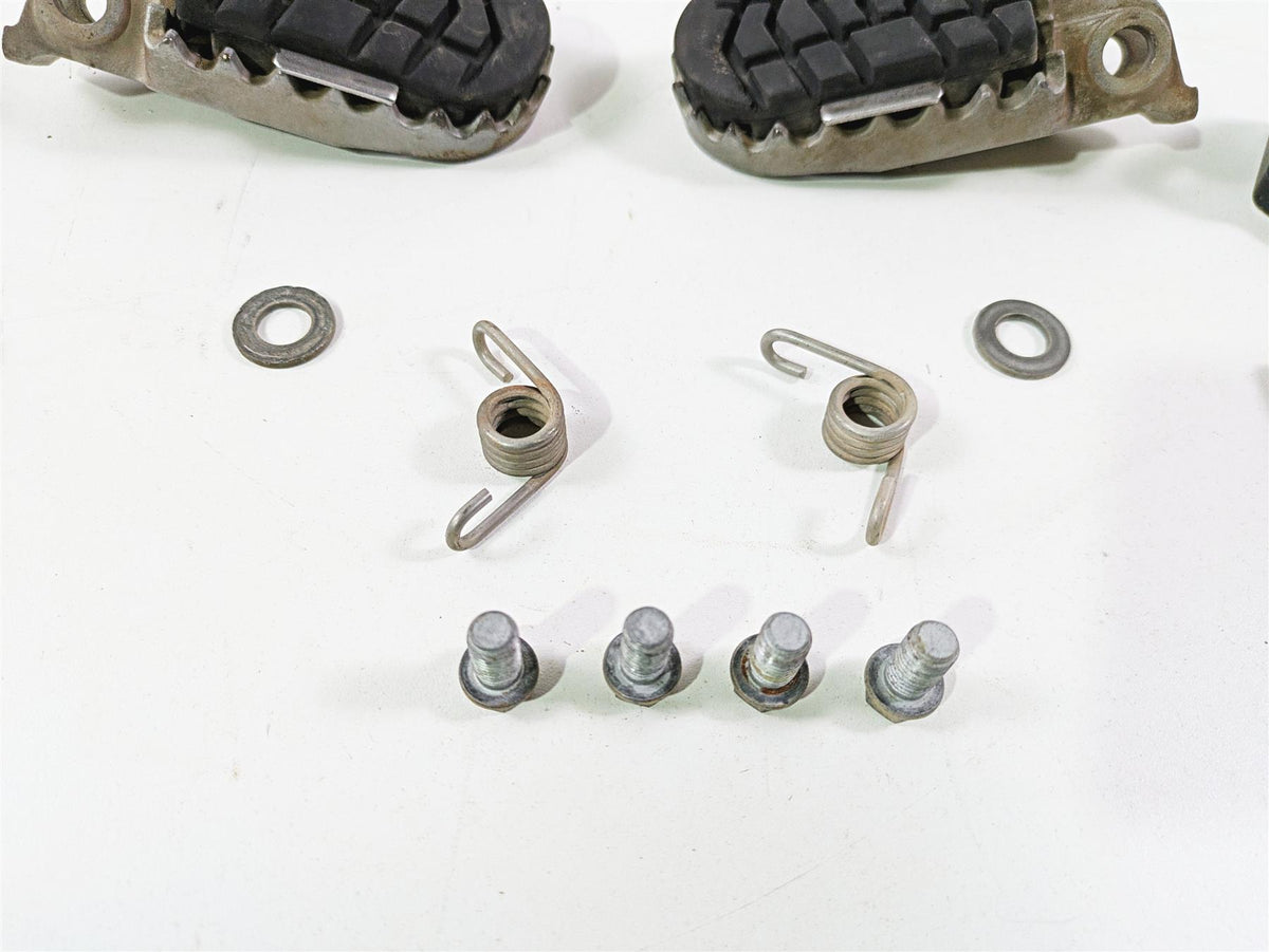 2020 KTM 1290 Super Adventure R Rider Footpeg Set & Clips & Bolts 60003040133 {{ shop.shopifyCountryName }} - Mototech271