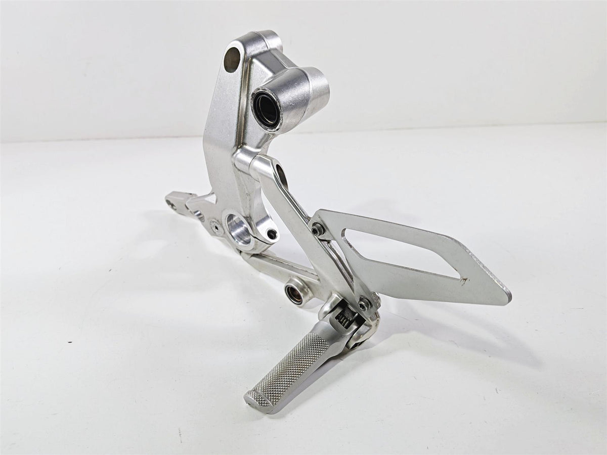 2017 Ducati Panigale 1299 Left Front Foot Peg & Frame Mount 82431861A 8291E061A-Mototech271