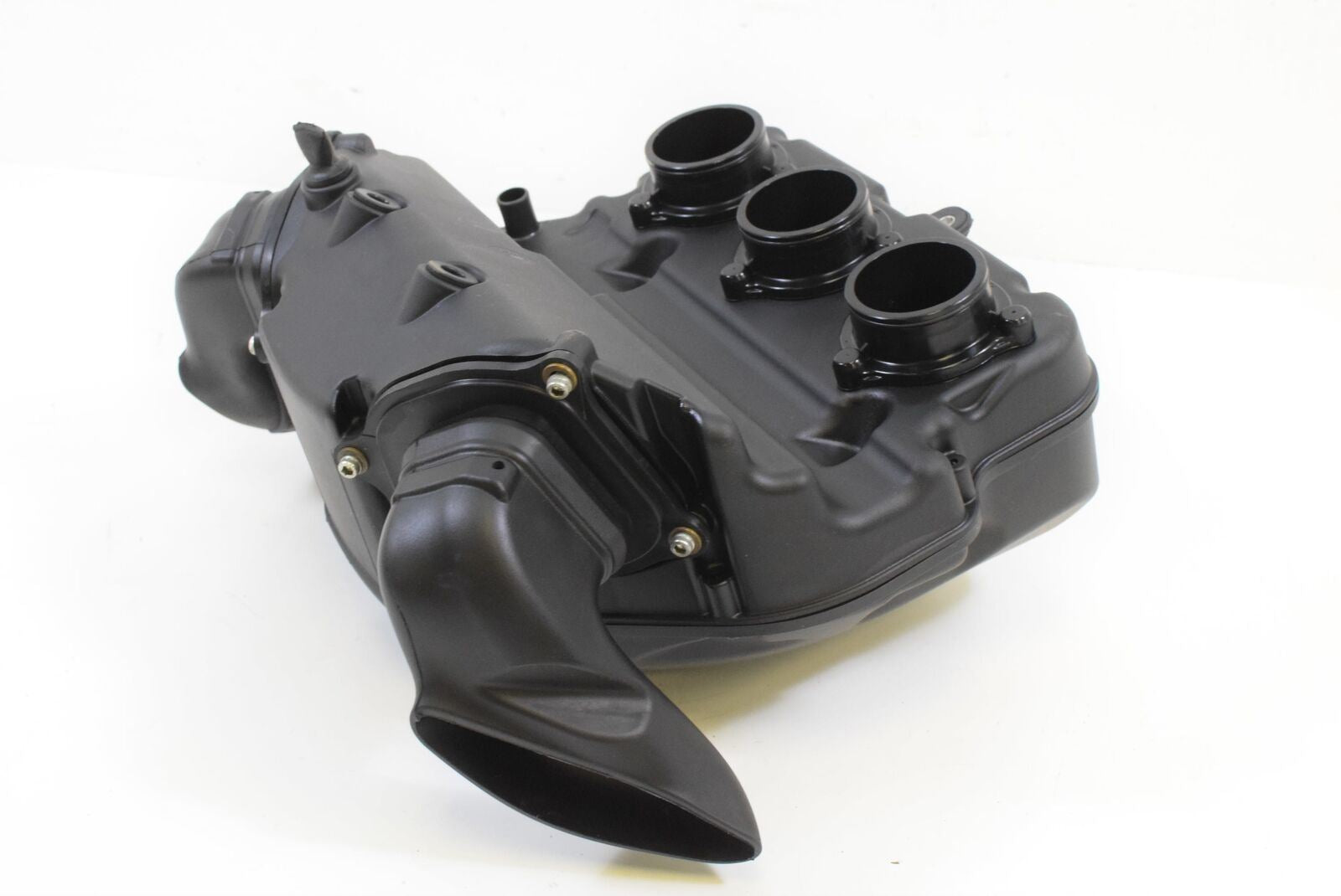 2015 MV Agusta B3 Brutale 675 Air Box Filter With Tubes 8000B5482 {{ shop.shopifyCountryName }} - Mototech271