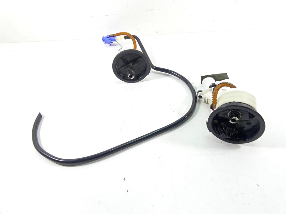 2009 BMW R1200GS K255 Adv Fuel Gas Petrol Pump Set 16147708047 {{ shop.shopifyCountryName }} - Mototech271