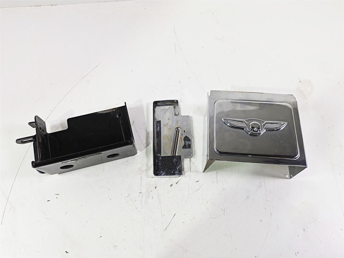 2002 Harley Dyna FXDL Low Rider Battery Tray Box & Skull Chrome Cover 66375-97 {{ shop.shopifyCountryName }} - Mototech271