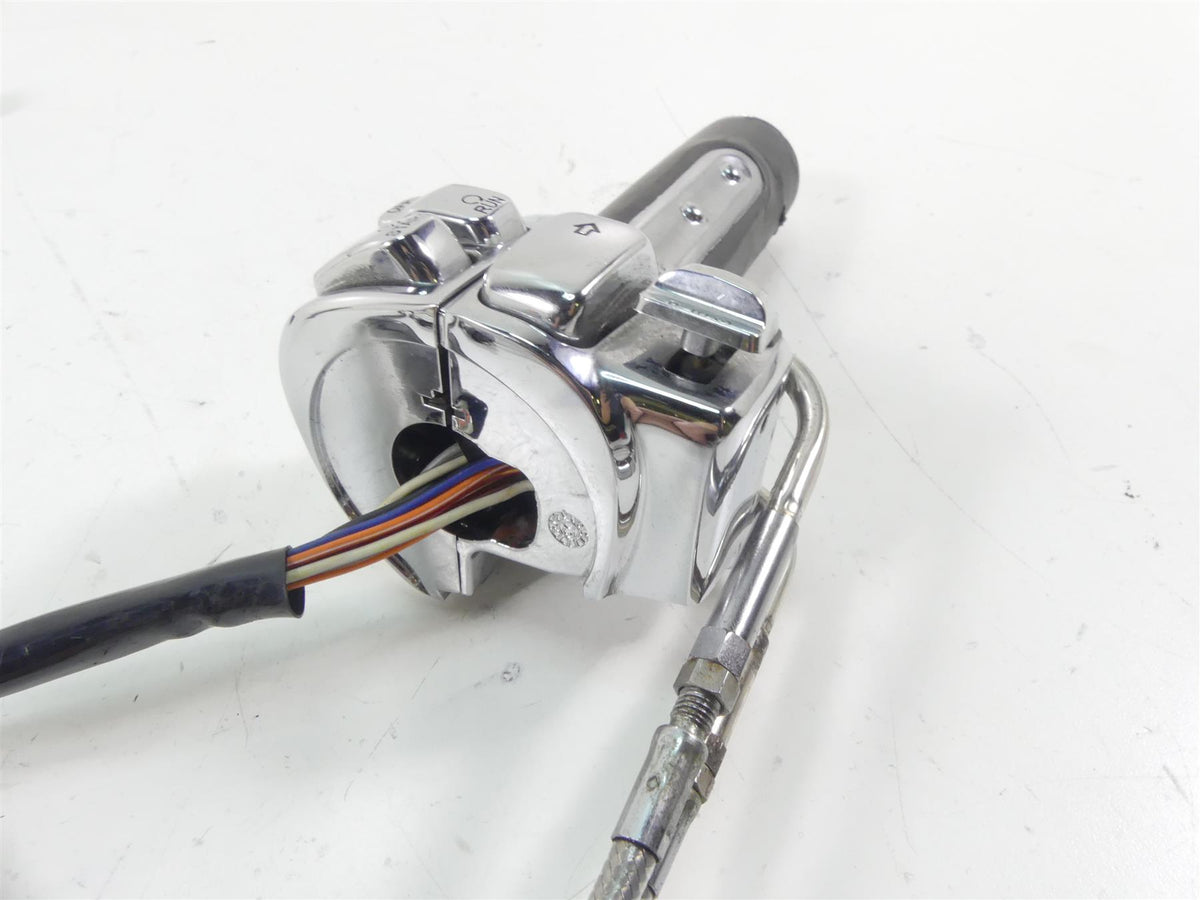 2007 Harley Touring FLHR SE CVO Road King Right Start Control Switch 71684-06A {{ shop.shopifyCountryName }} - Mototech271