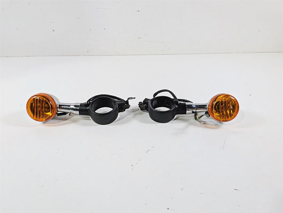 2005 Suzuki VZ800 M50 Boulevard Front Blinker Turn Signal Set - Read 35601-48E60 {{ shop.shopifyCountryName }} - Mototech271