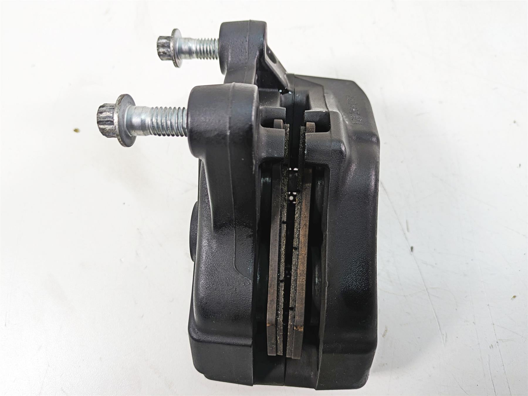 2013 Harley Touring FLHX Street Glide Nice Front Brake Caliper Set 43027-08 {{ shop.shopifyCountryName }} - Mototech271
