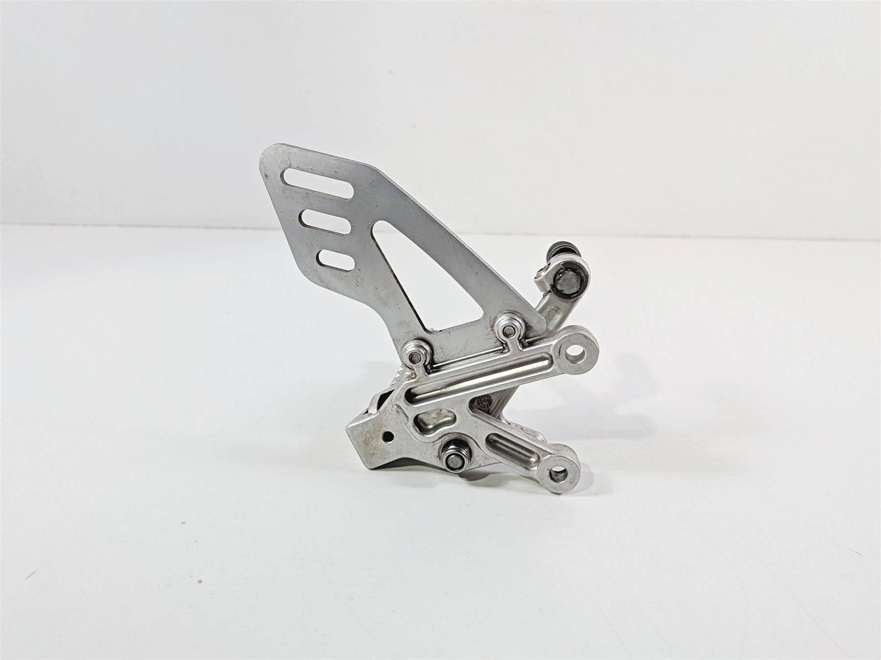 2016 Aprilia RSV 1100 Tuono V4 Factory Front Left Foot Peg & Shifter 897829 {{ shop.shopifyCountryName }} - Mototech271