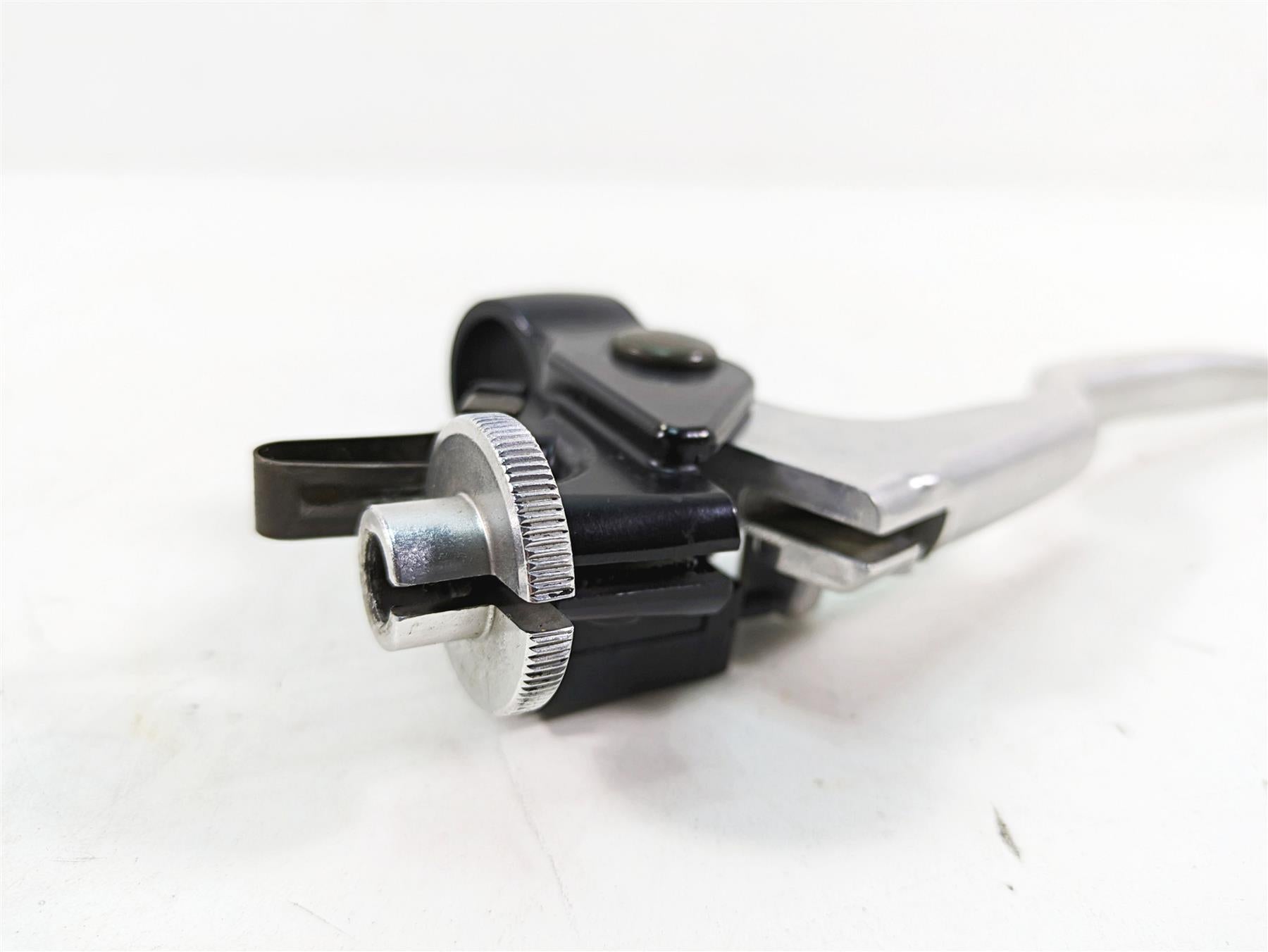 2002 Yamaha FZ1 FZS1000 Fazer Clutch Perch & Lever Set 5LV-82910-00-00 {{ shop.shopifyCountryName }} - Mototech271