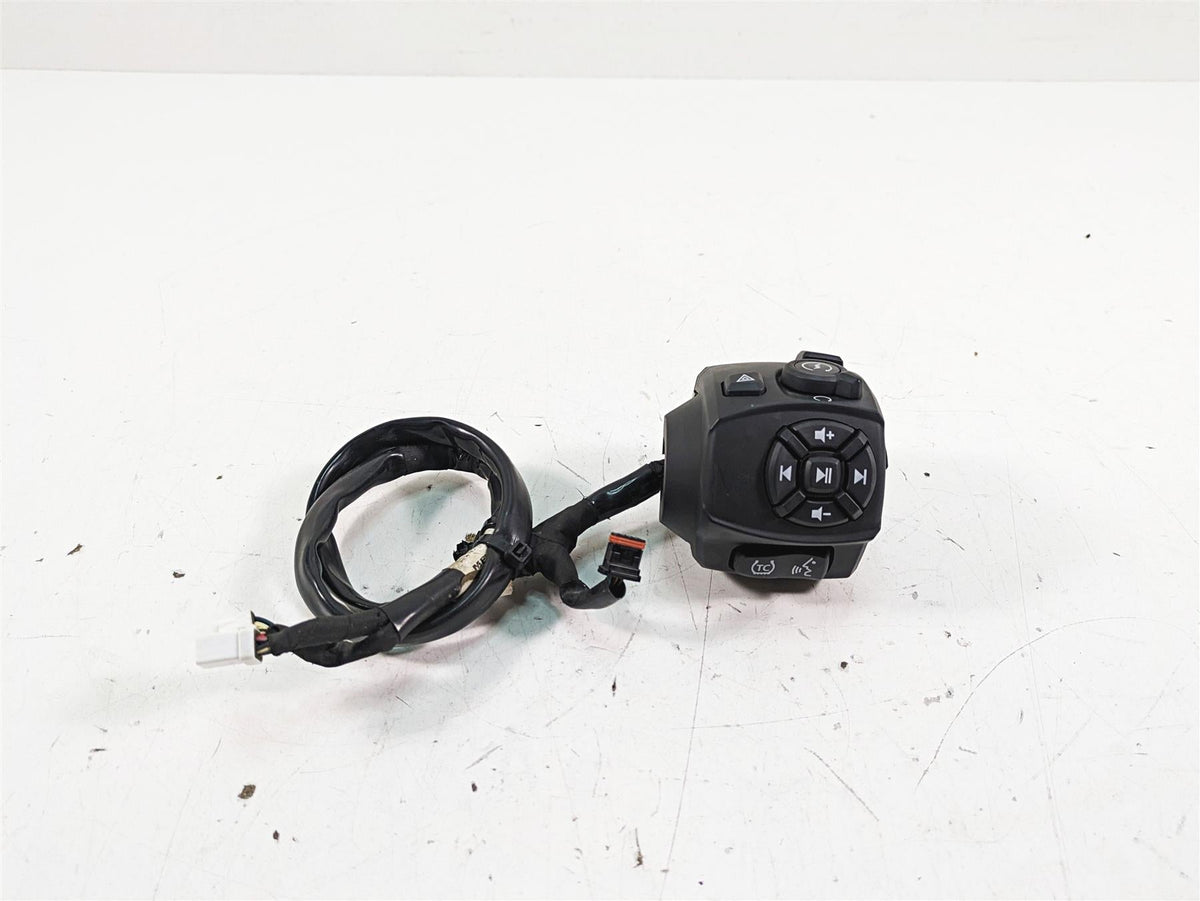 2022 Harley RA1250 S Pan America Right Hand Start Stop Control Switch 71500523A {{ shop.shopifyCountryName }} - Mototech271
