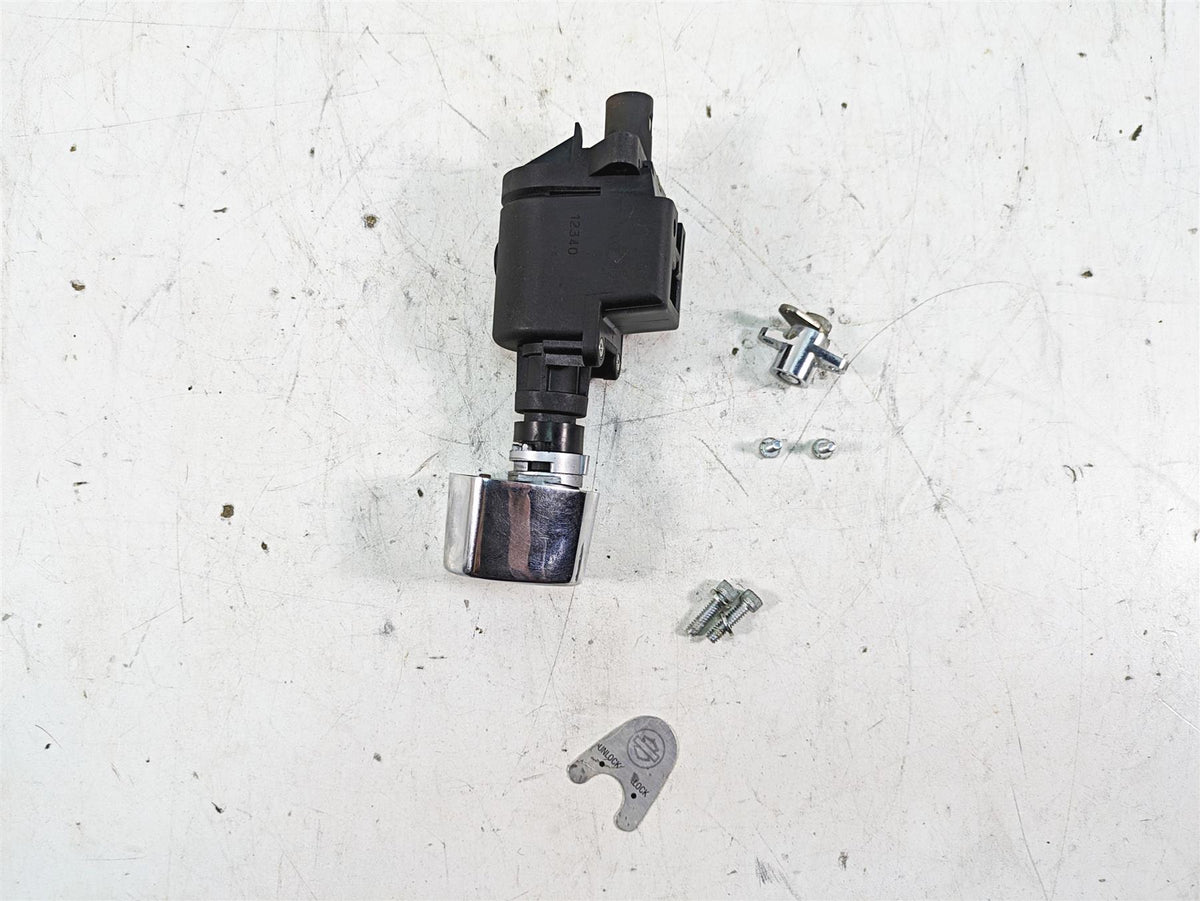 2013 Harley Touring FLHX Street Glide Ignition Switch Lock Set - Vin 71572-06 {{ shop.shopifyCountryName }} - Mototech271