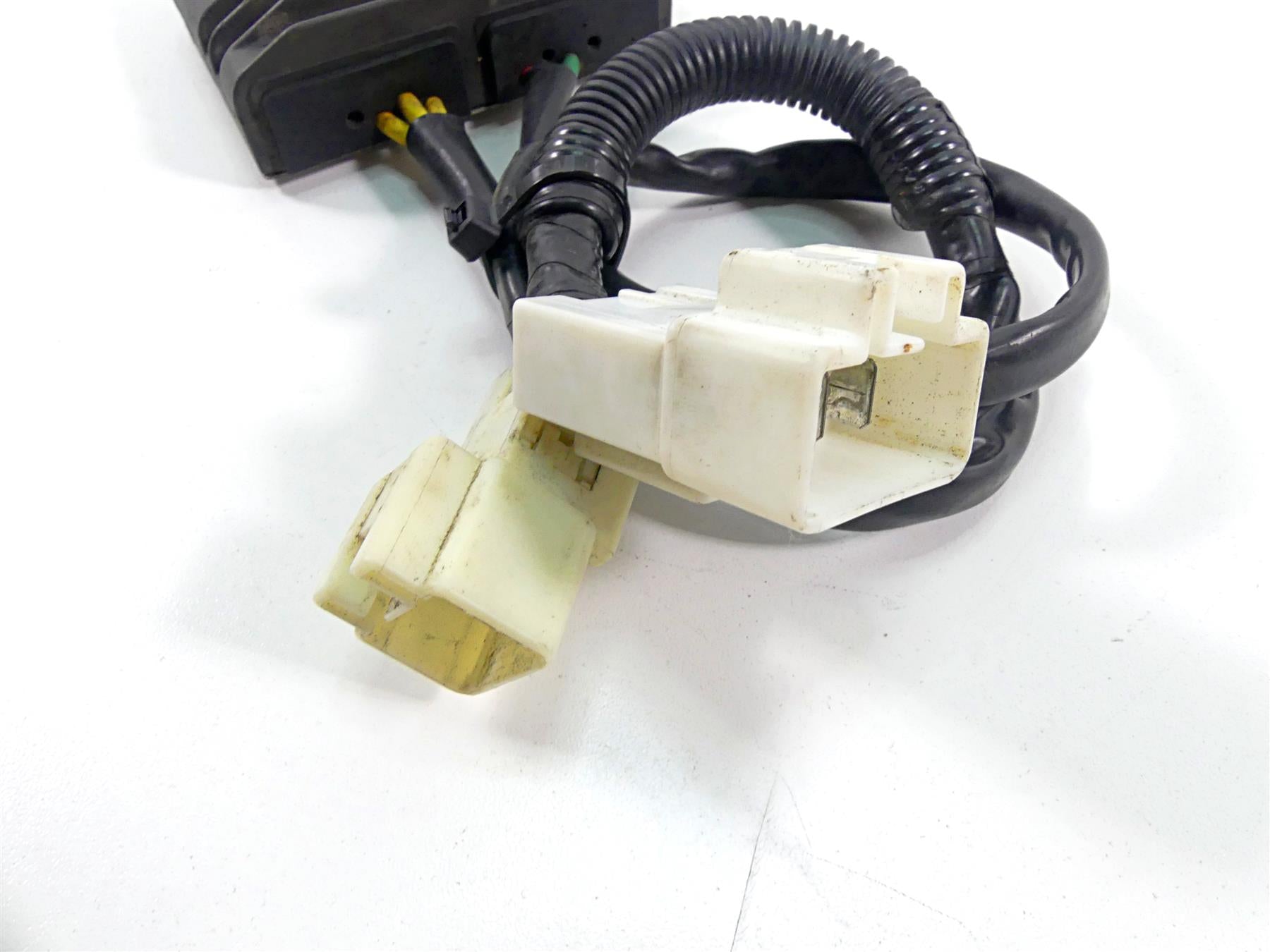 2010 Honda VT1300 CR Stateline Rectifier Voltage Regulator FH008EJ 31600-MFR-671 {{ shop.shopifyCountryName }} - Mototech271