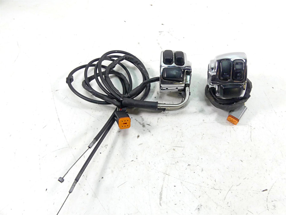 1997 Harley Sportster XL1200 C Left Right Control Switch Set 71682-06A 71591-96A {{ shop.shopifyCountryName }} - Mototech271