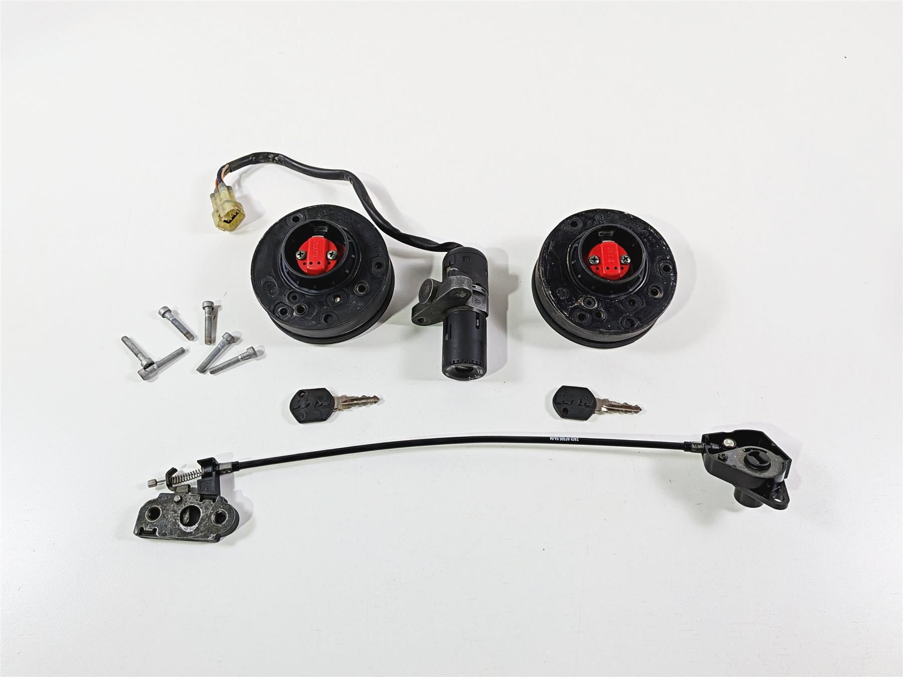 2005 KTM 950 LC8 Adventure Ignition Switch Gas Cap Seat Key Lock Set 60011066044 {{ shop.shopifyCountryName }} - Mototech271