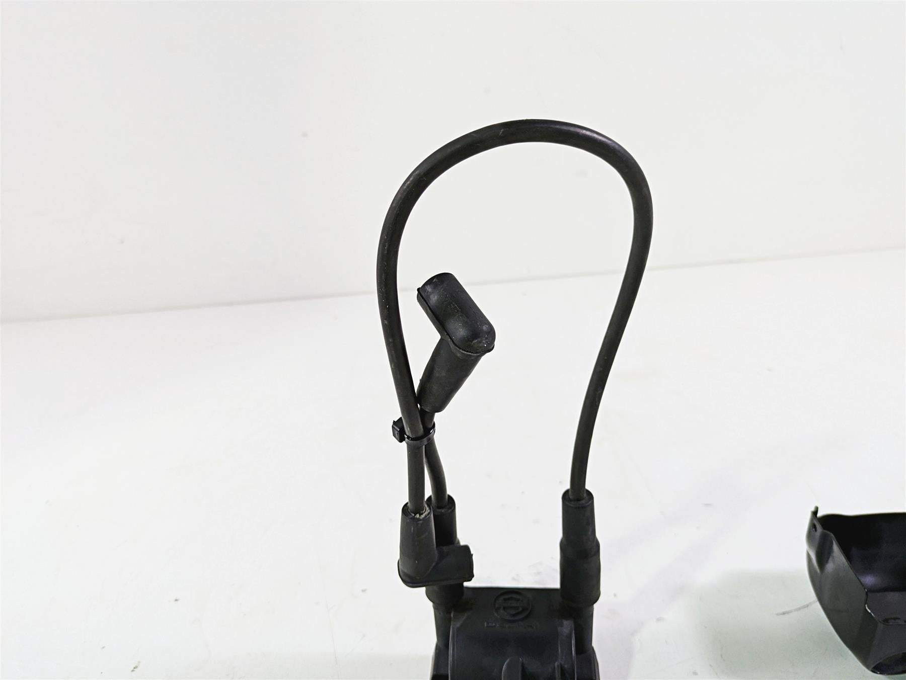 2008 Harley FLSTSB Cross Bones Delphi Ignition Coil & Cover Set 31696-07A {{ shop.shopifyCountryName }} - Mototech271
