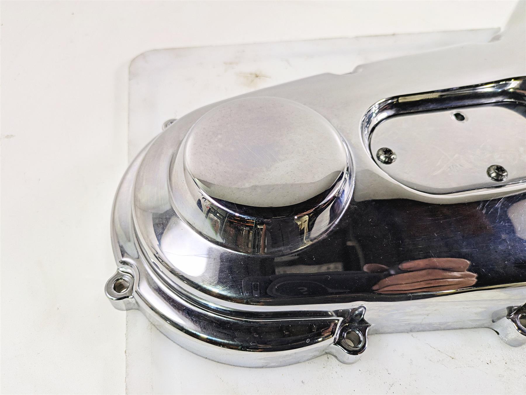 2004 Harley Softail FXSTDI Deuce Outer Primary Drive Clutch Cover 60506-99A {{ shop.shopifyCountryName }} - Mototech271