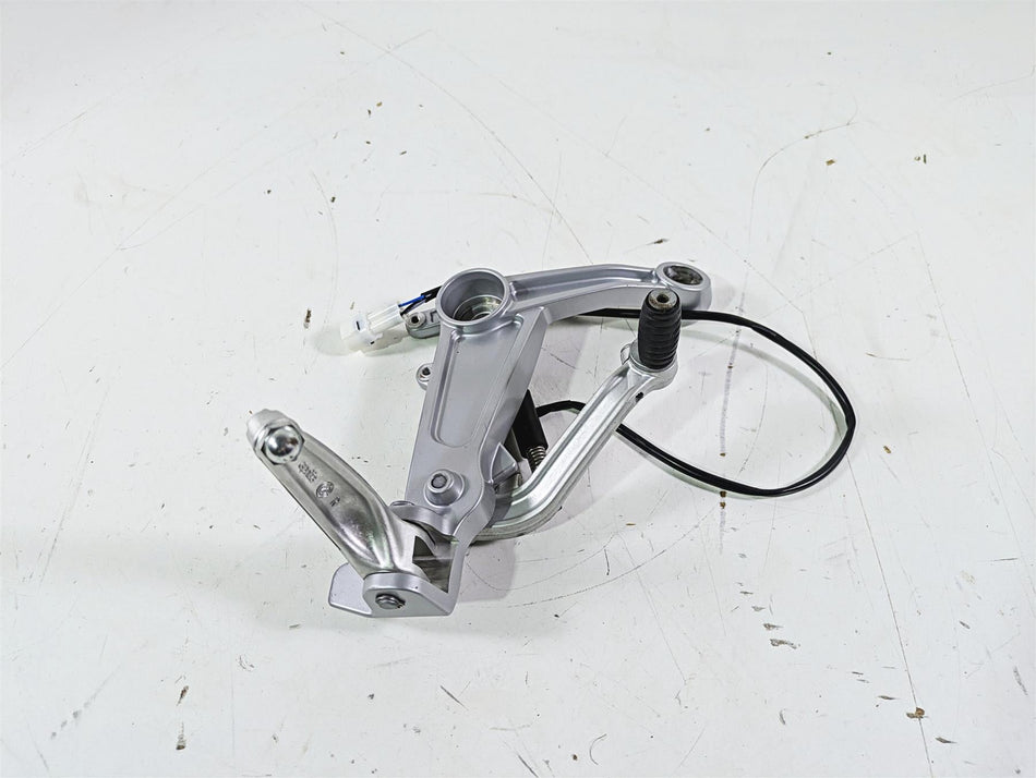 2021 Aprilia RS660 Right Rider Footpeg & Shifter Shift Lever 2B005203 2B006354 {{ shop.shopifyCountryName }} - Mototech271