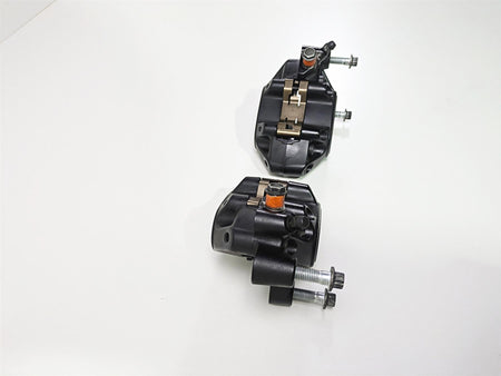 2019 Harley Softail FXDR 114 Front Brake Caliper Set 41300095 41300205 {{ shop.shopifyCountryName }} - Mototech271