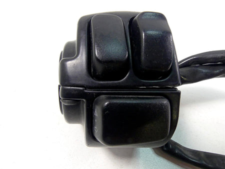 2013 Harley VRSCF Muscle Vrod Left Hand Control Switch - Read 71682-06A {{ shop.shopifyCountryName }} - Mototech271