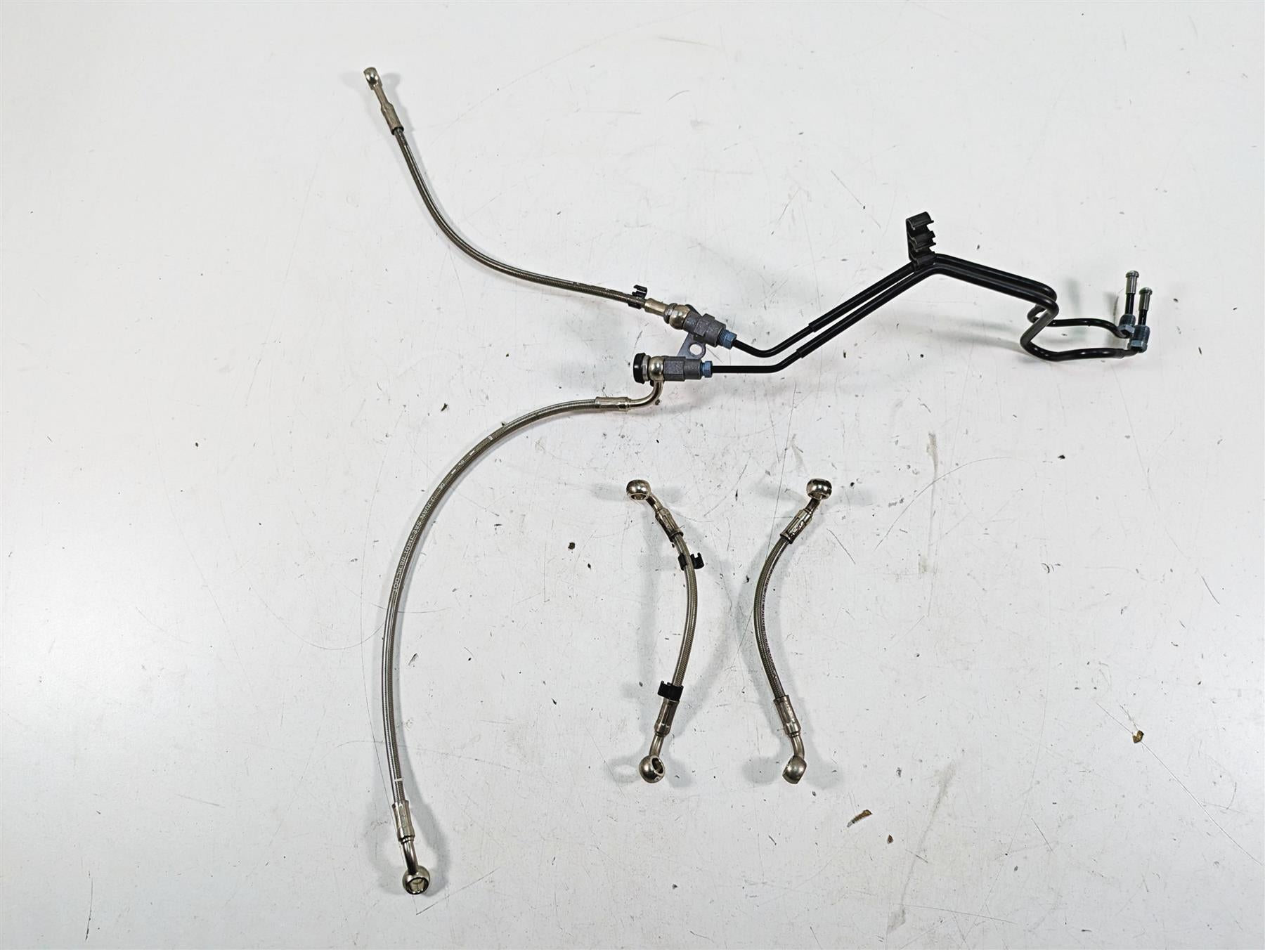 2007 BMW R1200RT K26 Front Abs Brake Line Hose Set 34327674996 {{ shop.shopifyCountryName }} - Mototech271