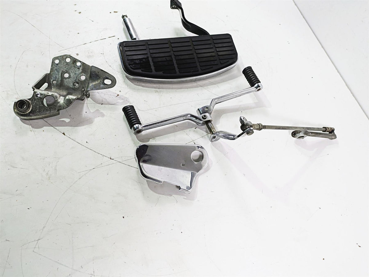 1992 Harley FLSTC Softail Heritage Front Left Floor Board Shifter Set 50621-79 {{ shop.shopifyCountryName }} - Mototech271