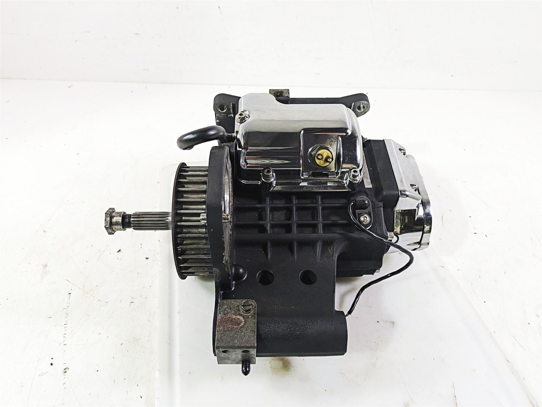 2002 Harley FLSTC Softail Heritage Classic 5-Sp Transmission Gear Box 34732-00A {{ shop.shopifyCountryName }} - Mototech271