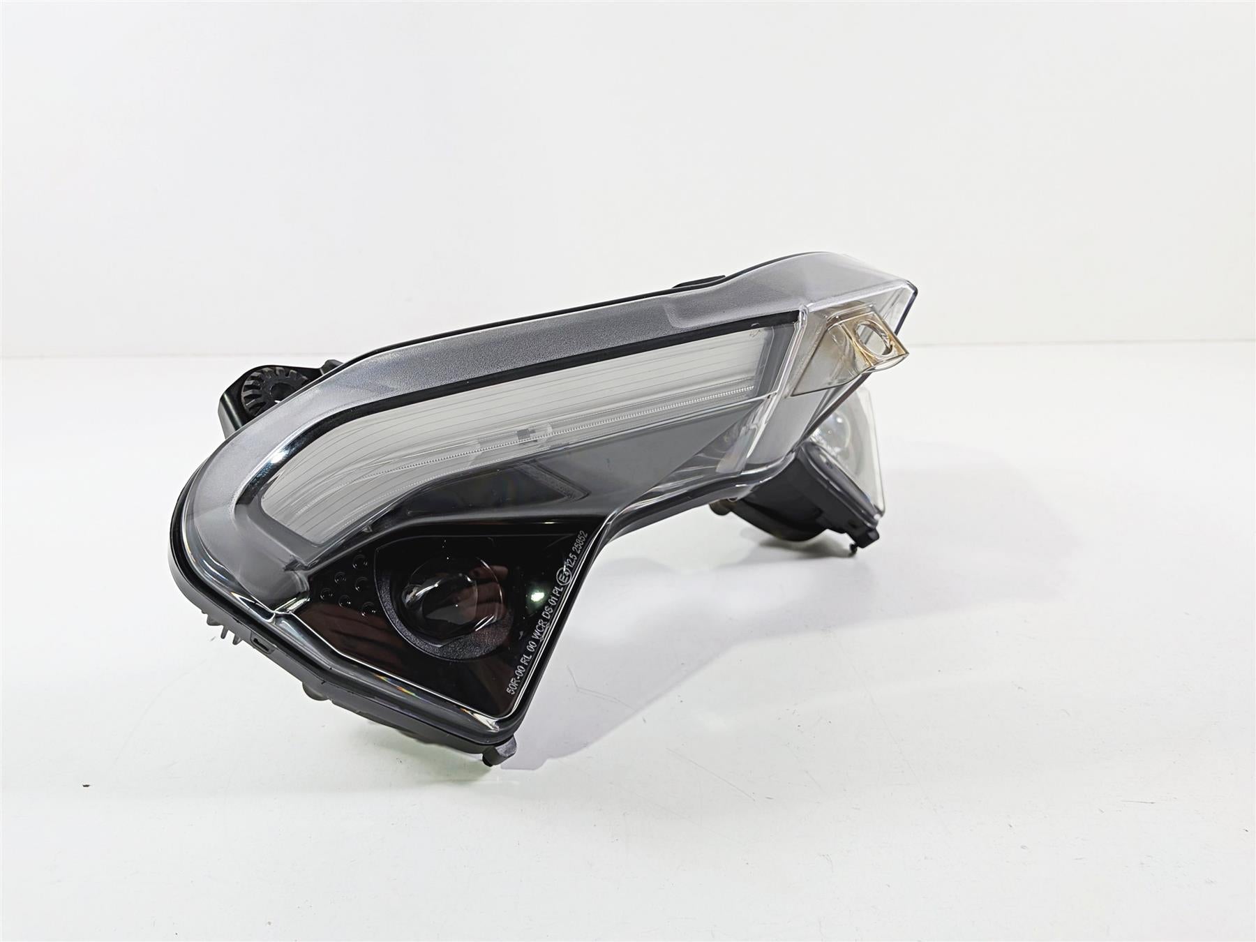 2019 Ducati Panigale V4S V4 S Corse Nice Headlight Head Light Lamp Lens 52010421E {{ shop.shopifyCountryName }} - Mototech271