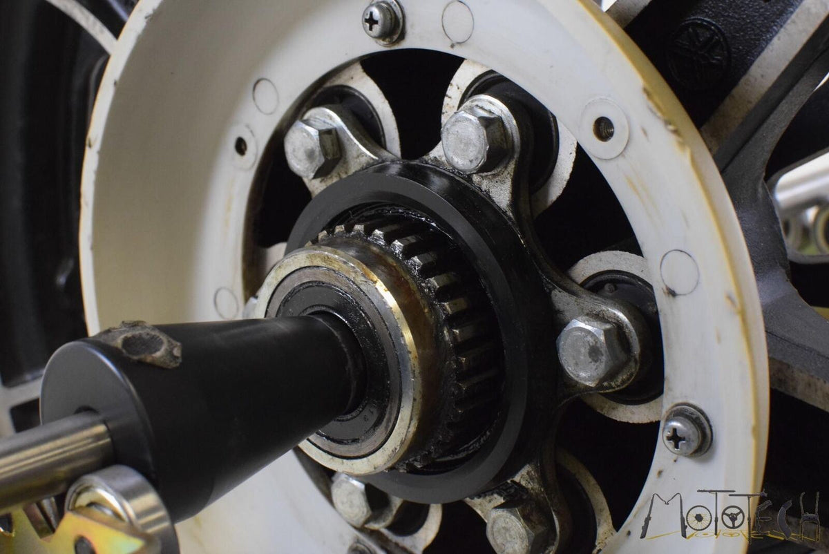 1980 Yamaha XS1100SG XS1100 SG Rear 16x3 Wheel Rim STRAIGHT 3H3-W2533-01-00 {{ shop.shopifyCountryName }} - Mototech271