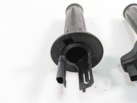 2015 BMW S1000RR K46 Heated Hand Grip E-Throttle Cruise Control Set 61318534424 {{ shop.shopifyCountryName }} - Mototech271