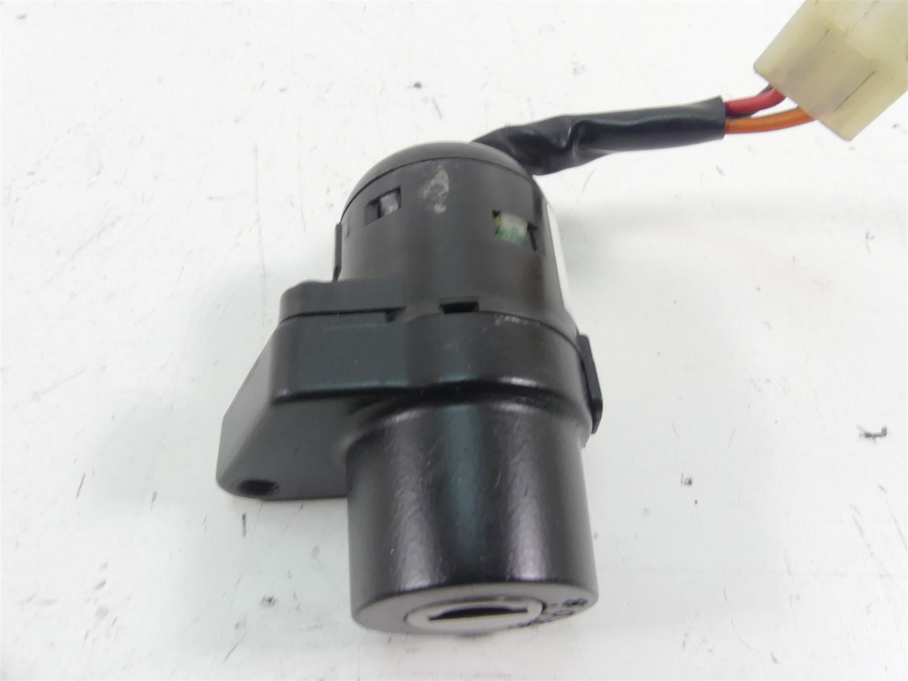 2016 Indian Scout Sixty Ignition Switch Tank Cap Set - NO Key 4014434-266 {{ shop.shopifyCountryName }} - Mototech271