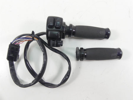 2013 Harley Touring FLTRX Road Glide Right Hand Cruise Control Switch 71684-06A {{ shop.shopifyCountryName }} - Mototech271