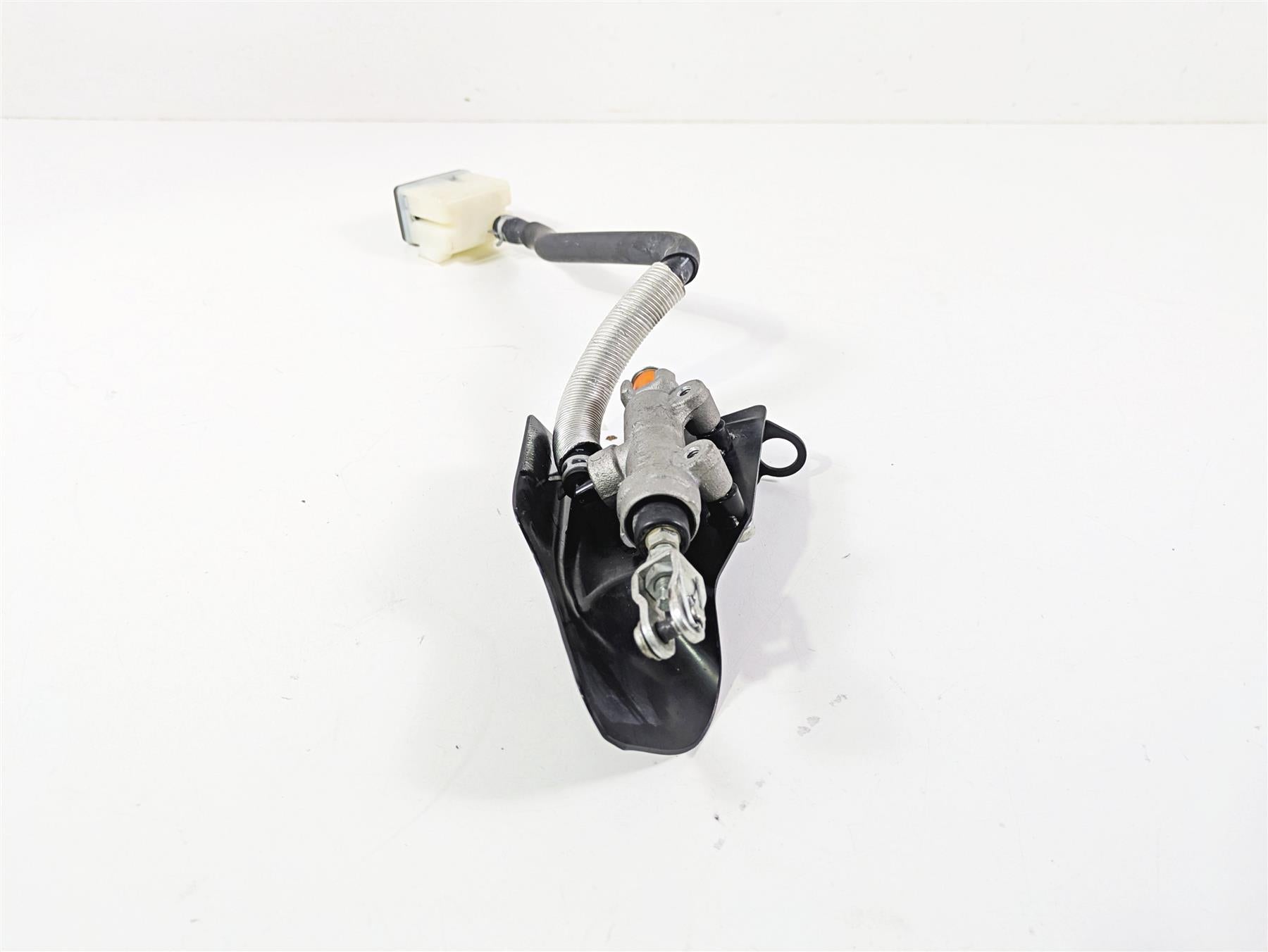 2019 Suzuki M109R VZR1800 Boulevard Rear Brake Master Cylinder 14mm 69600-48G00 {{ shop.shopifyCountryName }} - Mototech271
