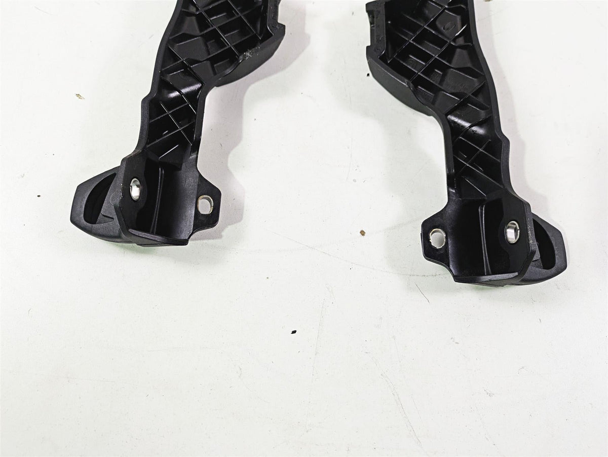 2009 BMW R1200RT K26 Saddlebag Holder Bracket Set 46547699903 46547699904 {{ shop.shopifyCountryName }} - Mototech271