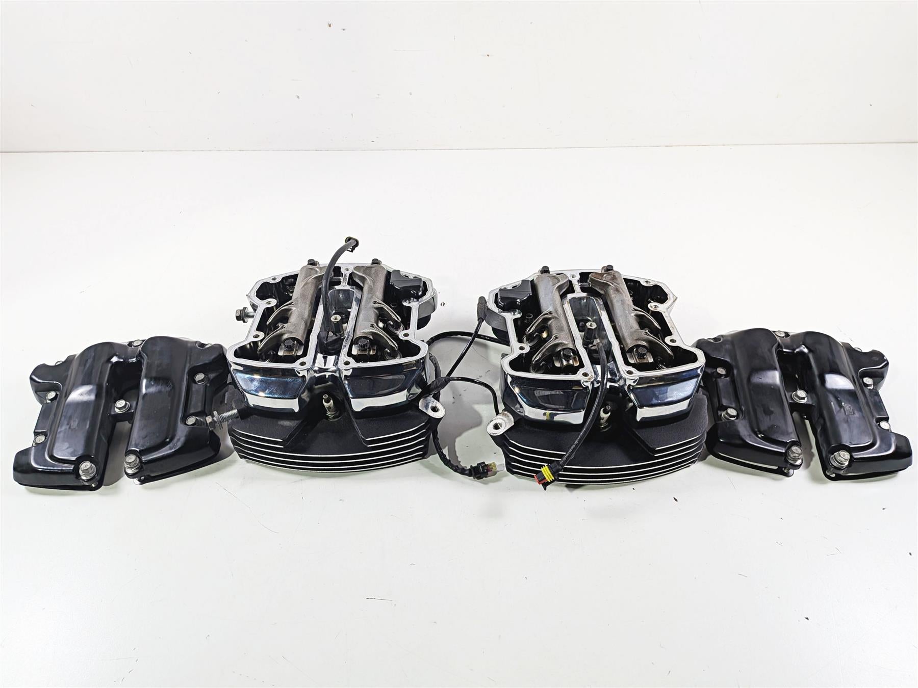 2020 Harley Touring FLTRK Road Glide Front Rear M8 Cylinder Head Set 16500508 {{ shop.shopifyCountryName }} - Mototech271