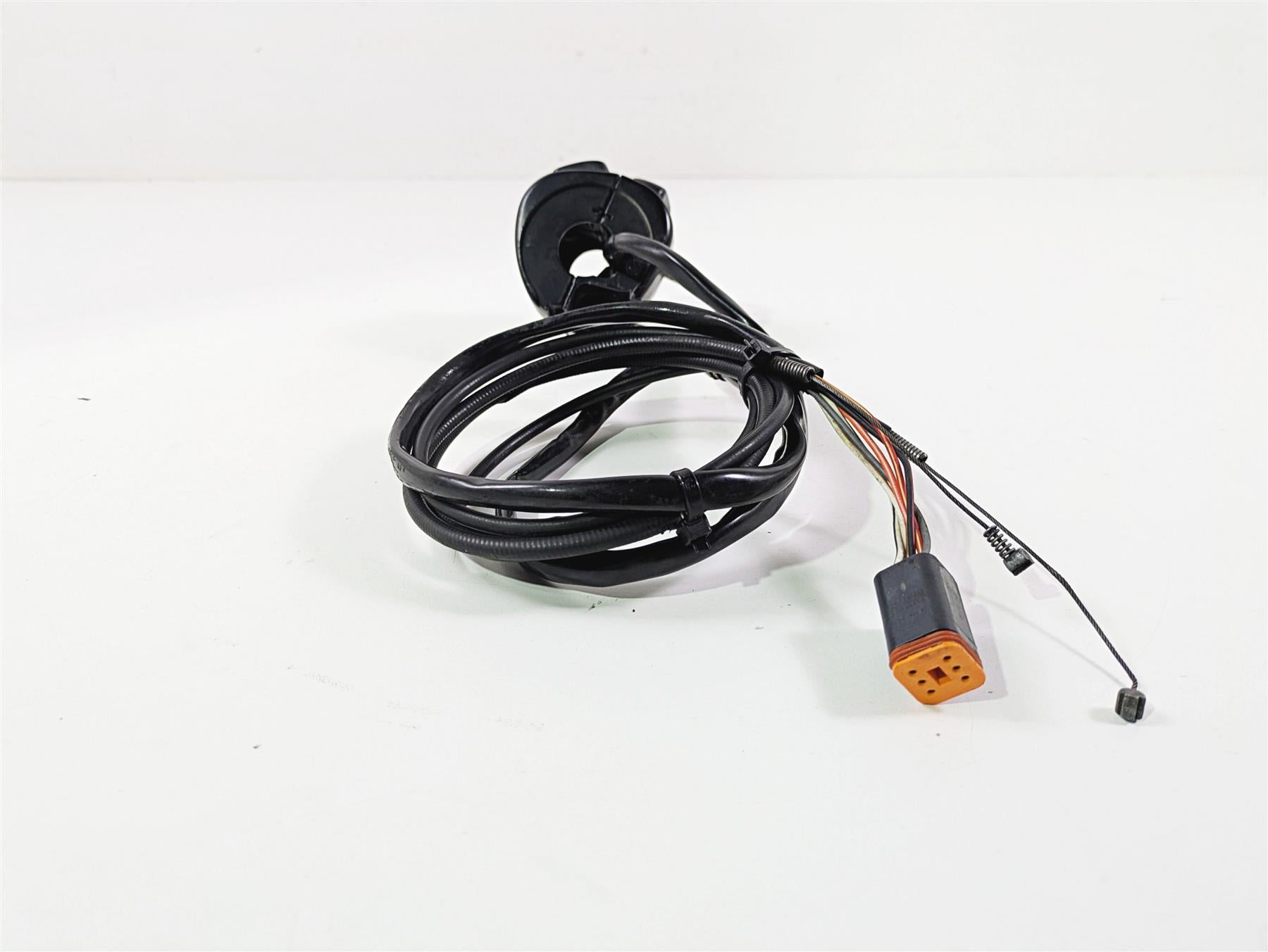 1999 Harley Dyna FXDL Low Rider Right Hand Control Switch 71684-06A {{ shop.shopifyCountryName }} - Mototech271