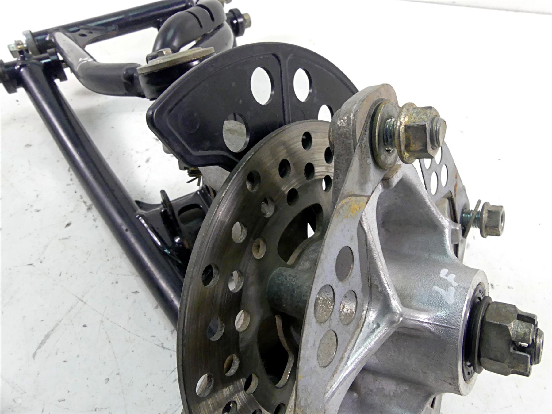 2017 Yamaha YFM Raptor 700R SE Front Left Knee Assembly 1S3-23501-01-00 {{ shop.shopifyCountryName }} - Mototech271
