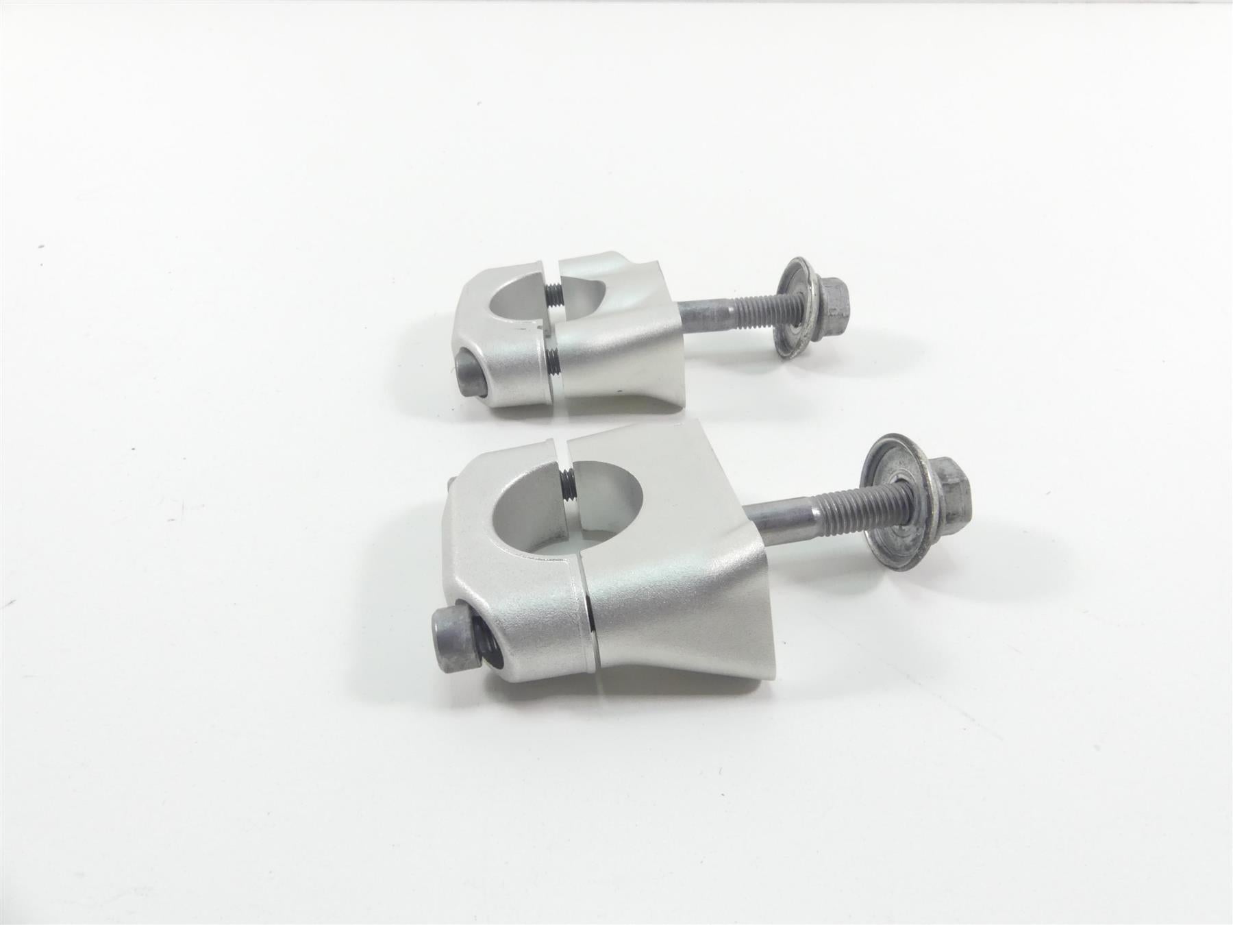 2016 BMW S1000XR K49 Handlebar Risers Holder Set 31428554471 31428554472 {{ shop.shopifyCountryName }} - Mototech271