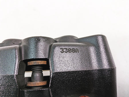 2009 Harley Dyna FXDFSE CVO Fat Bob Front Brake Caliper Set 44046-08 44047-08 {{ shop.shopifyCountryName }} - Mototech271