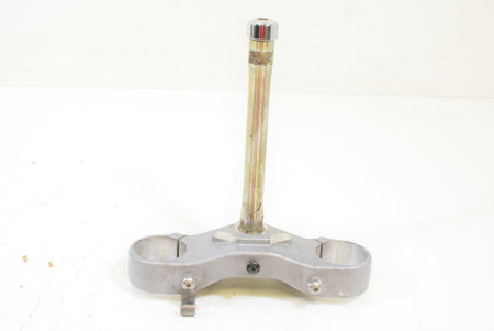 2006 Buell Ulysses XB12 X Lower Triple Tree Steering Yoke J0106.1AKEYBD {{ shop.shopifyCountryName }} - Mototech271