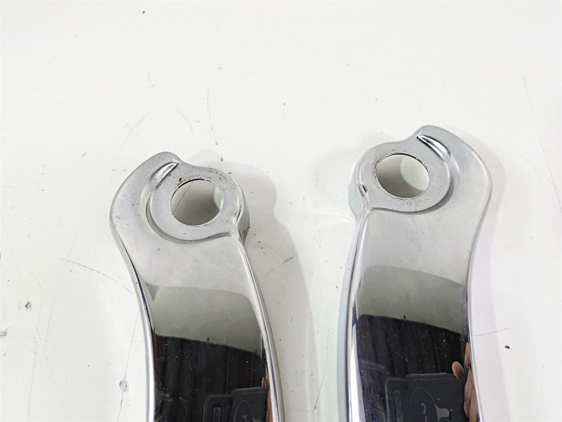 2007 Harley FXDWG Dyna Wide Glide Rear Fender Chrome Struts Braces 59893-06 {{ shop.shopifyCountryName }} - Mototech271